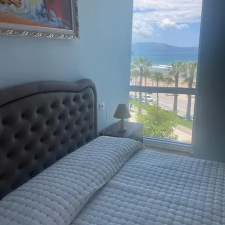Sea View *